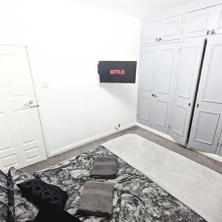 Bromley Serviced Apartments - Beckenham Place Park - London - 2 Bed House - Free Parking - 2 Beds 1 Sofabed Экстерьер фото