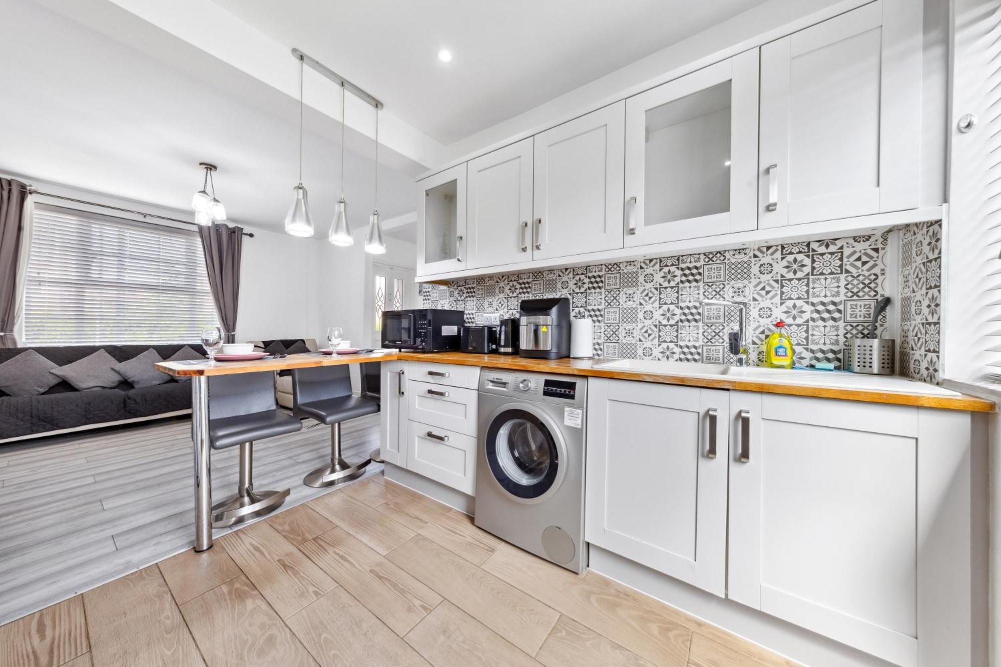 Bromley Serviced Apartments - Beckenham Place Park - London - 2 Bed House - Free Parking - 2 Beds 1 Sofabed Экстерьер фото